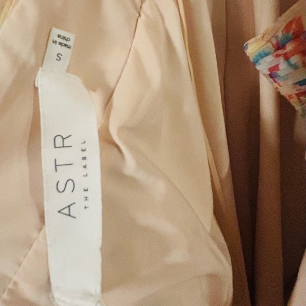 ASTR the Label Floral Maxi Dress in peach combo - Picture 4 of 4